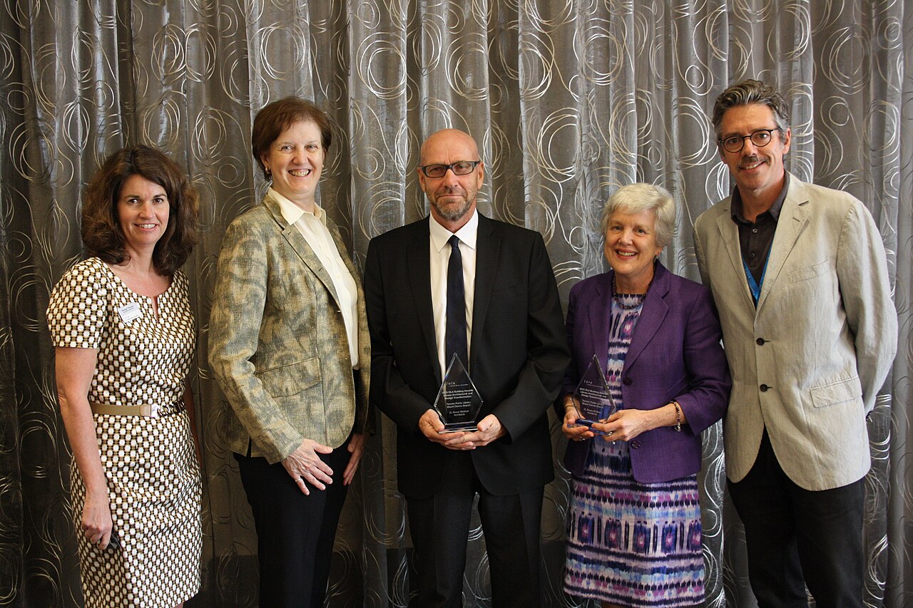 Presenting OLA Building Award to Toronto Public Library (19476735310).jpg